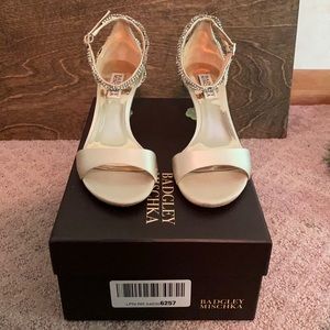 Badgley Mischka Kitten Heels, size 6.5
